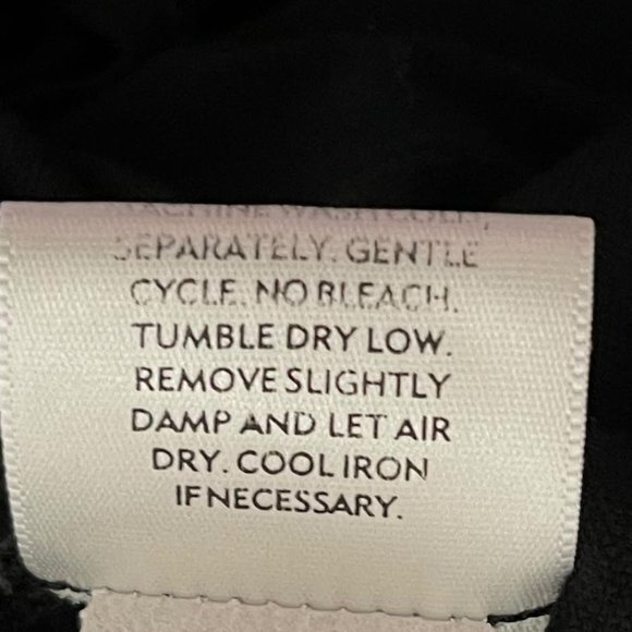 Men's Geiger VINTAGE Navy Wool V Neck Sweater - Picture 9 of 10